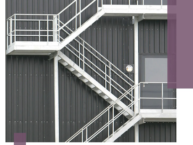 Изготовление и монтаж пожарных лестниц в Новокуйбышевске быстро и надежно