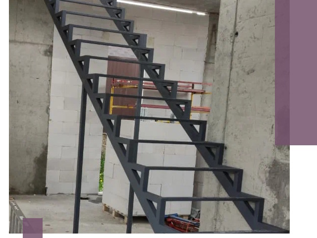 Демонтаж металлических лестниц в Новокуйбышевске быстро и безопасно