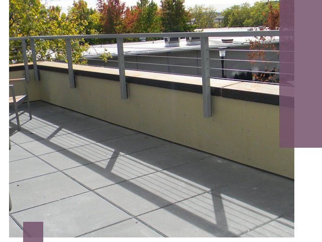 Металлические парапеты под ключ в Новокуйбышевске: монтаж и изготовление