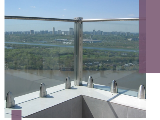 Стеклянные парапеты премиум класса в Новокуйбышевске для домов и бизнесов