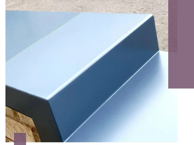 Крышки на парапет в Новокуйбышевске: изготовление и монтаж под ключ