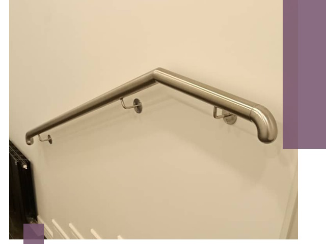 Изготовление пристенных поручней в Новокуйбышевске под ключ за сроки